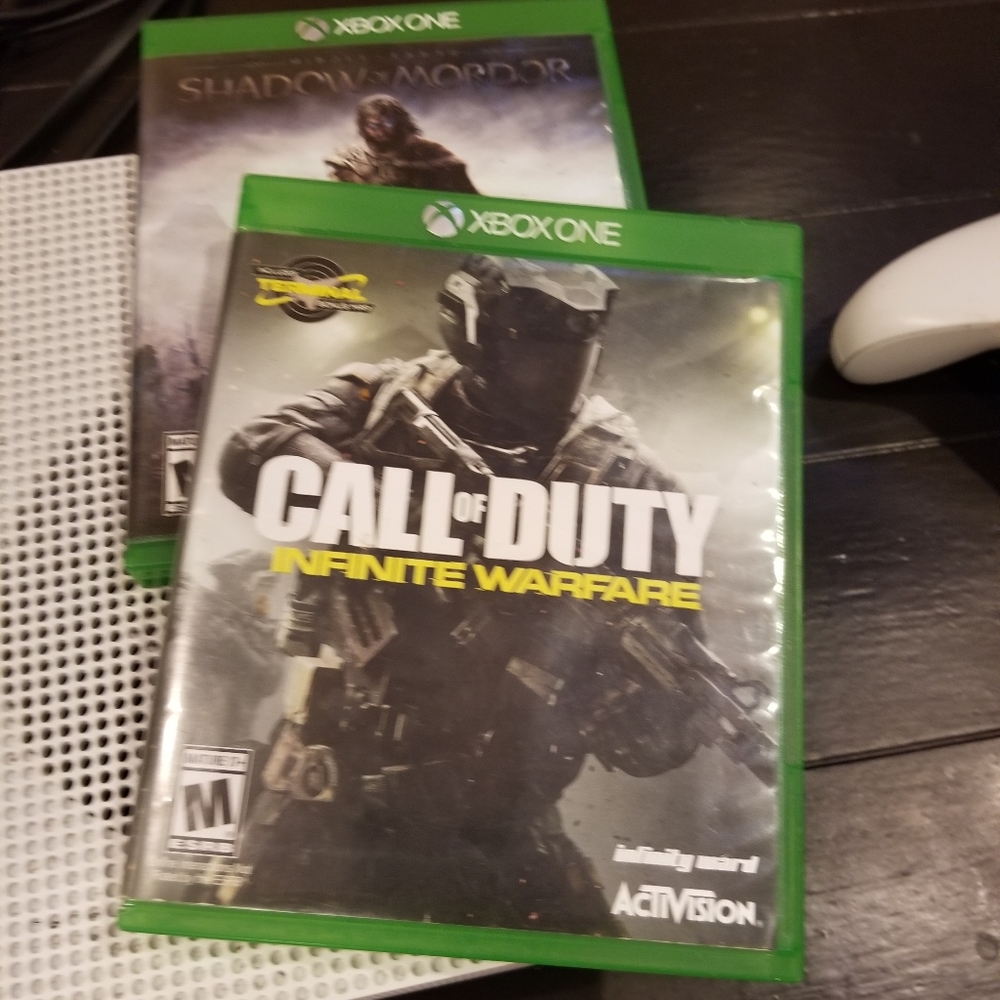 Xbox console - Picture 3 of 8